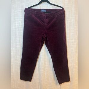 💜 Old Navy Mid-Rise Pixie Velvet Pants Size 14